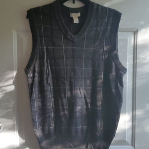 Dockers V neck sleeveless sweater grey size large
